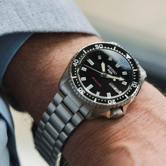 SEIKO 時計 Seiko 5 Sports SKX Series Stainless Black Dial Automatic Watch